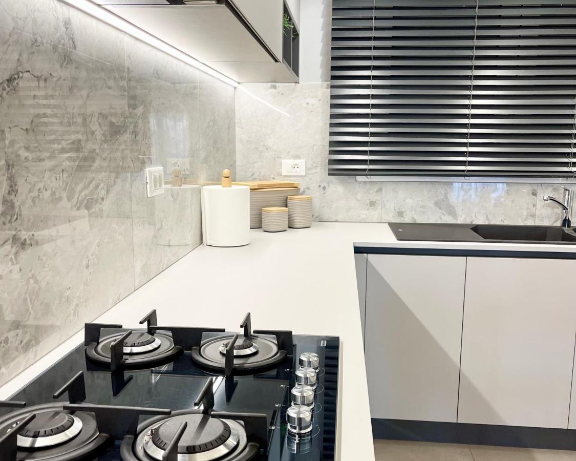 White House Kokas Luxury Apartments Kremastí Екстериор снимка